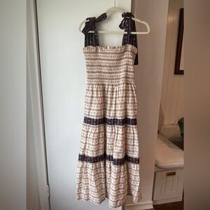 Neuflora Cream and Black Midi Dress